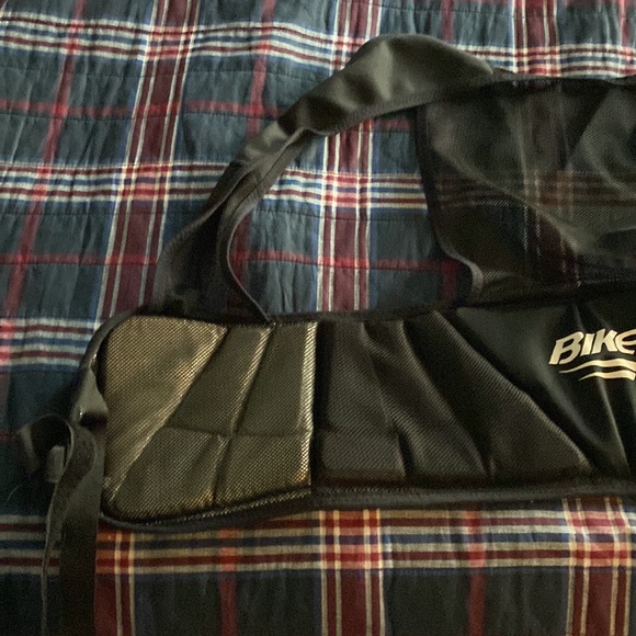 Under Armour Other I Am Selling A Rib Pad For Lacrosse Or Football